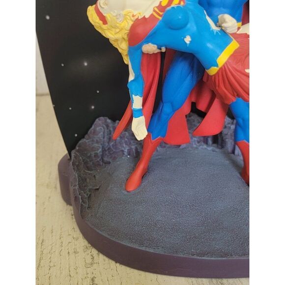 DC Direct crisis on infinite Earth Superman Supergirl collectible figure comics - Picture 4 of 16